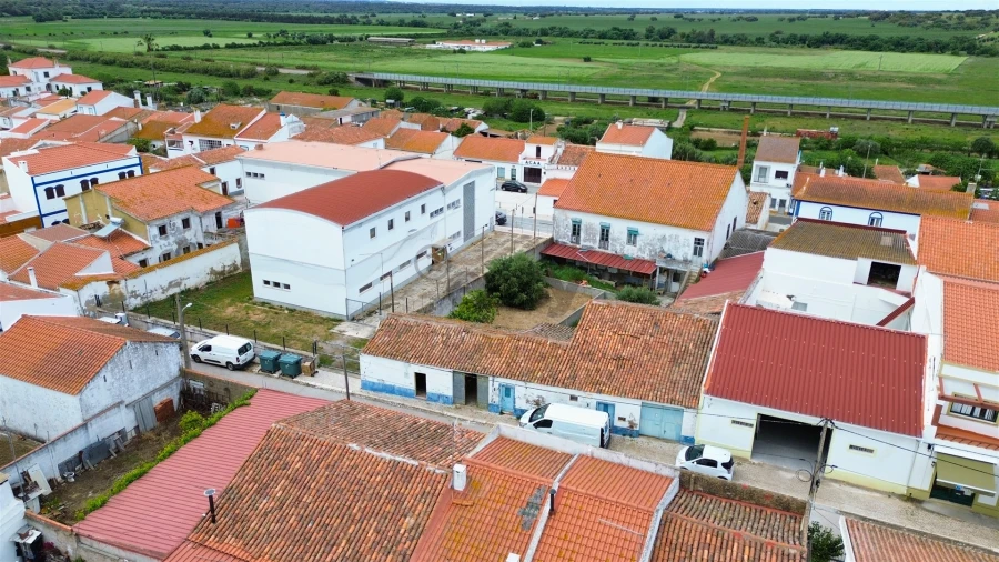 Moradia T2 para Venda em Alvalade Foto 22