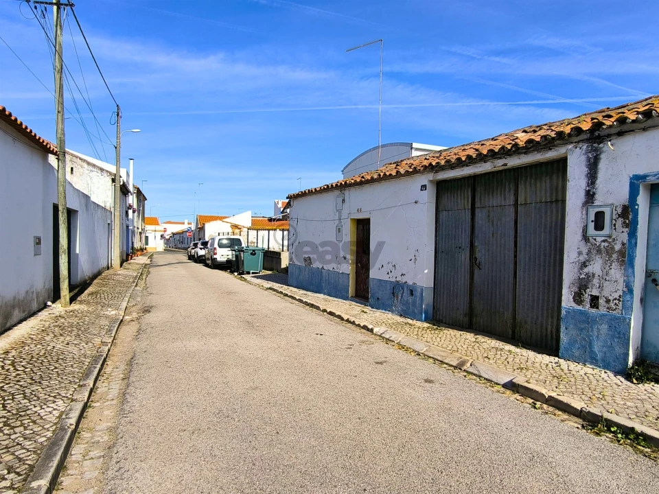 Moradia T2 para Venda em Alvalade Foto 20