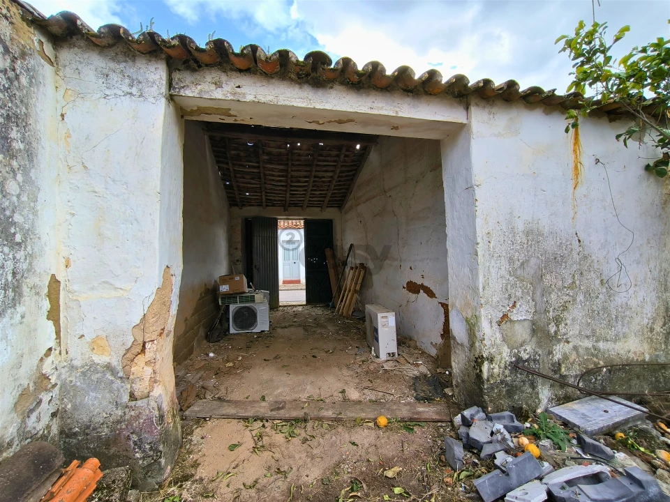 Moradia T2 para Venda em Alvalade Foto 13