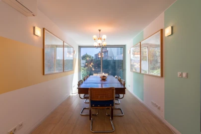 Moradia T4 para Arrendamento em Campo de Ourique