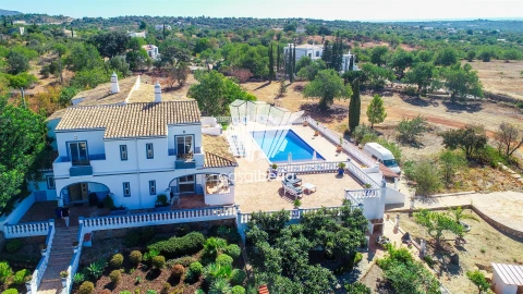 Moradia T6 para Venda em Conceição e Estoi