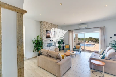 Moradia T6 para Venda em Conceição e Estoi