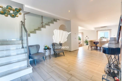 Moradia T6 para Venda em Conceição e Estoi