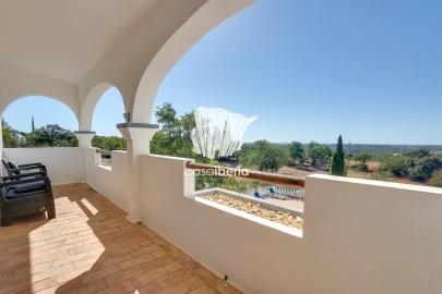 Moradia T6 para Venda em Conceição e Estoi