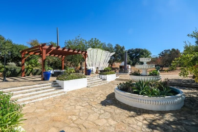 Moradia T6 para Venda em Conceição e Estoi