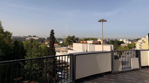 Apartamento T1 para Venda em Lordelo do Ouro e Massarelos
