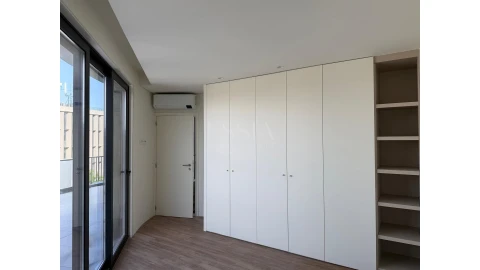 Apartamento T1 para Venda em Lordelo do Ouro e Massarelos