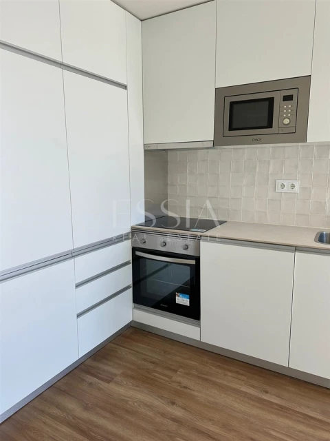Apartamento T1 para Venda em Lordelo do Ouro e Massarelos