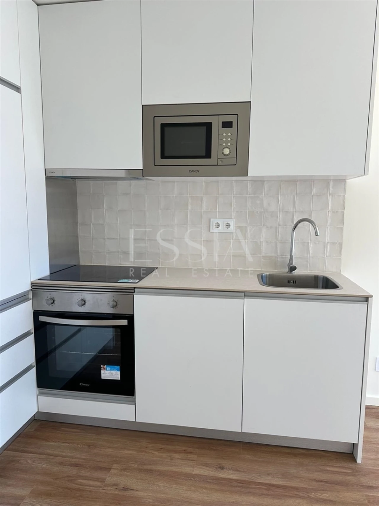 Apartamento T1 para Venda em Lordelo do Ouro e Massarelos Foto 9
