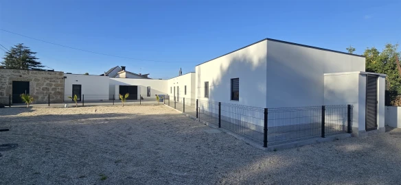 Moradia T6 para Venda em Antas e Abade de Vermoim