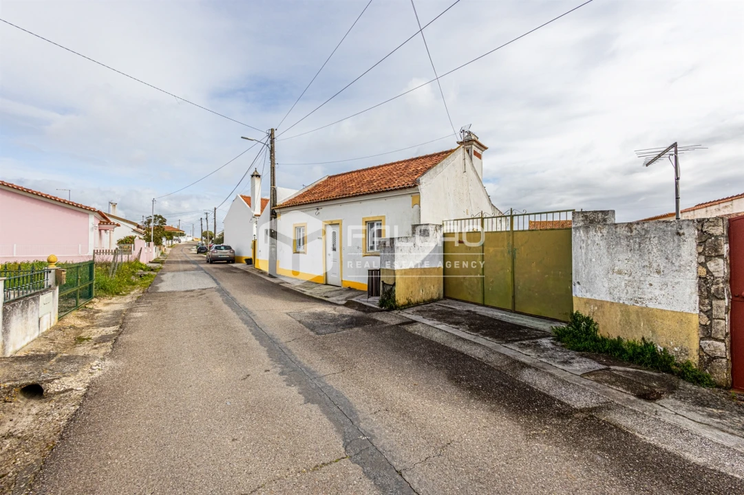Moradia T3 para Venda em Povoa da Isenta Foto 2