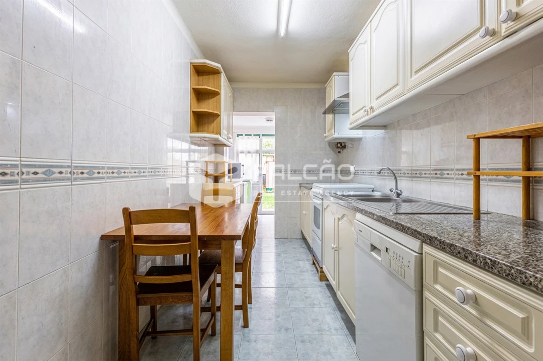 Moradia T3 para Venda em Povoa da Isenta Foto 49