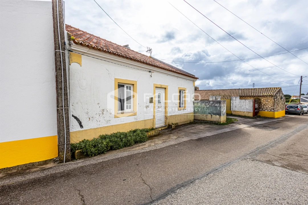Moradia T3 para Venda em Povoa da Isenta Foto 1