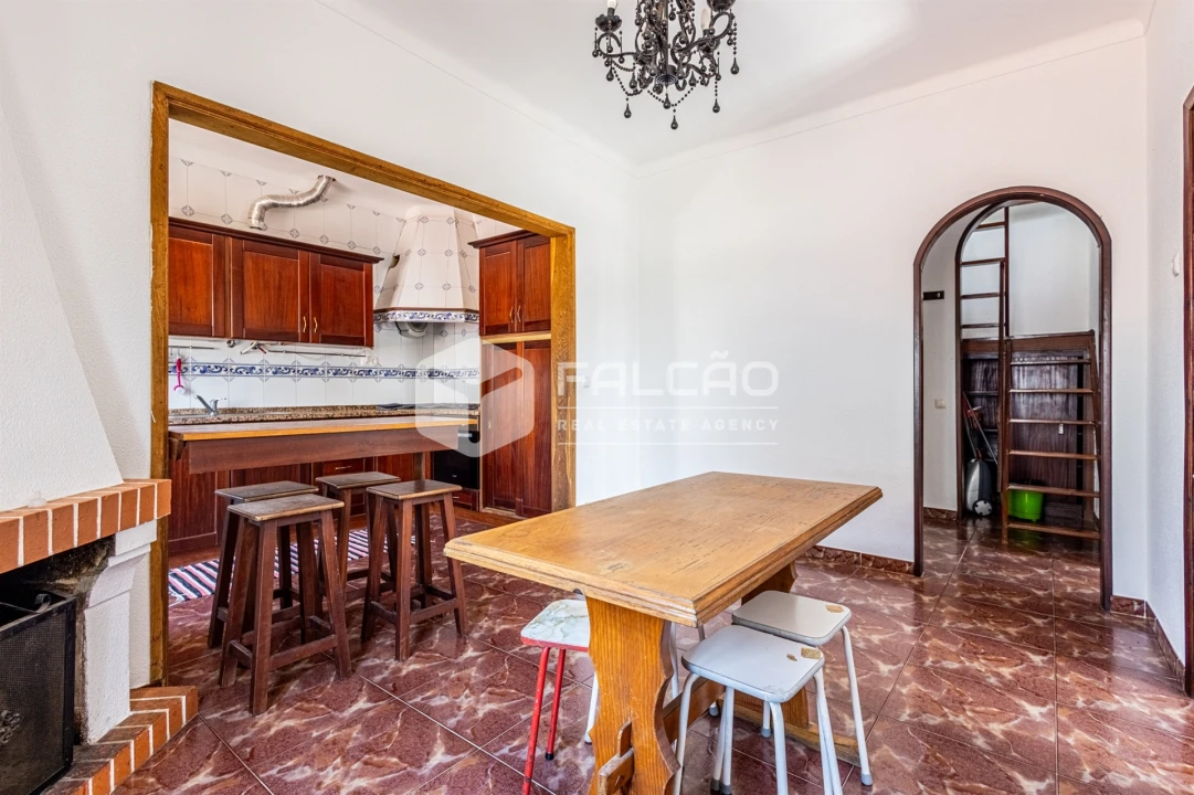 Apartamento T4 para Venda em Marvila, Ribeira Santarém, São Salvador, São Nicolau Foto 1