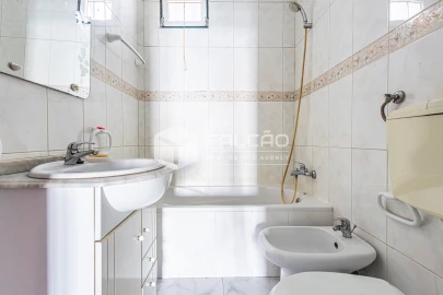 Apartamento T4 para Venda em Marvila, Ribeira Santarém, São Salvador, São Nicolau