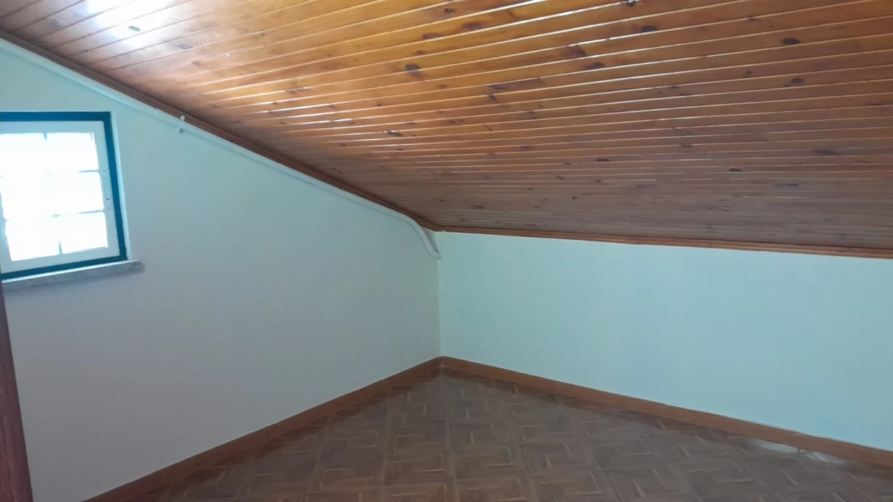 Moradia T2 para Venda em Melo e Nabais Foto 16