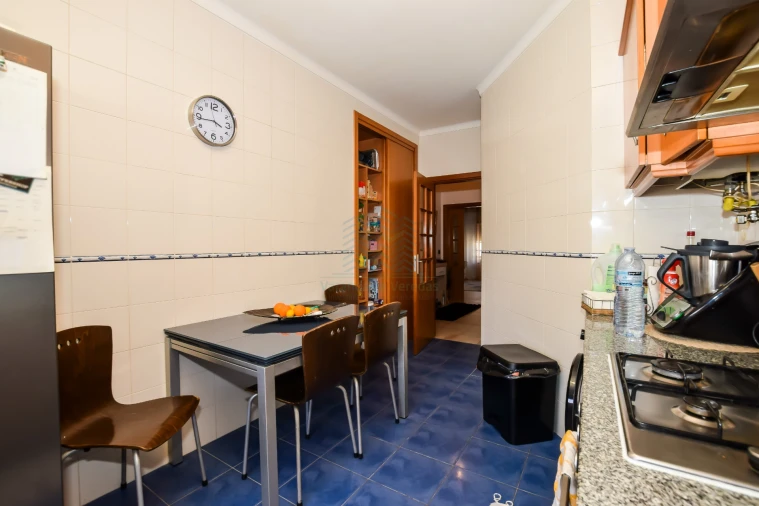 Apartamento T3 para Venda em Riachos Foto 9