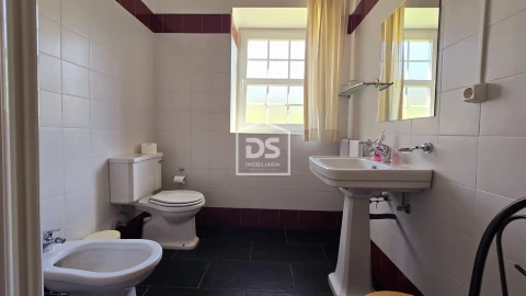 Negócio para Venda em Vale da Amoreira