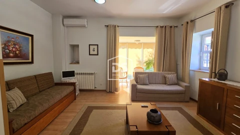 Negócio para Venda em Vale da Amoreira