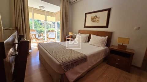 Negócio para Venda em Vale da Amoreira