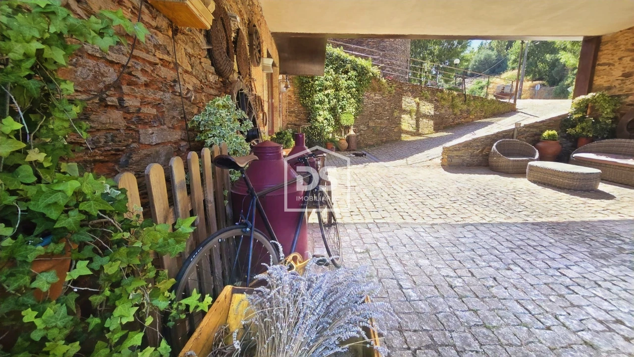 Negócio para Venda em Vale da Amoreira Foto 66