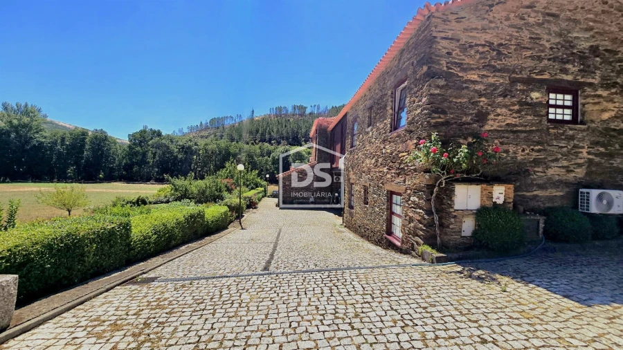 Negócio para Venda em Vale da Amoreira Foto 71