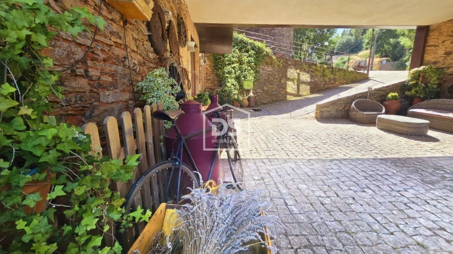 Negócio para Venda em Vale da Amoreira Foto 66