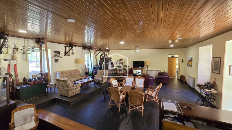 Negócio para Venda em Vale da Amoreira Foto 55