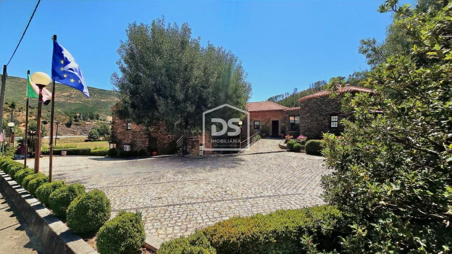 Negócio para Venda em Vale da Amoreira Foto 76