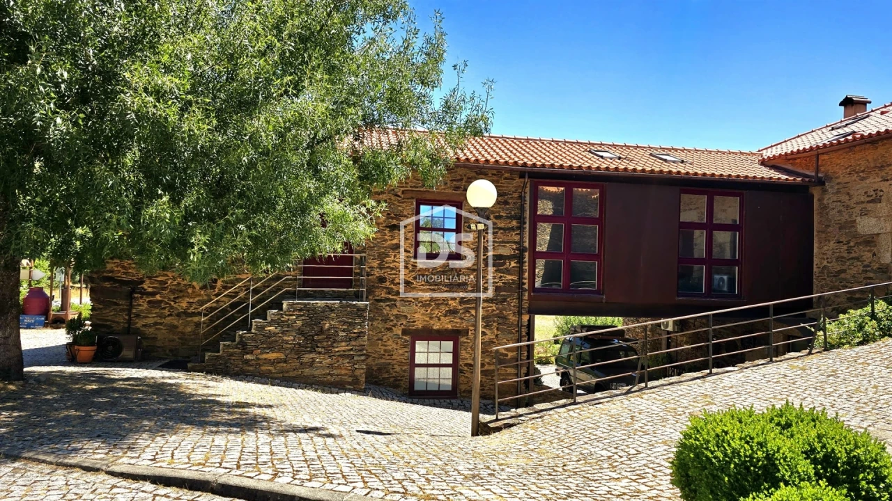 Negócio para Venda em Vale da Amoreira Foto 78