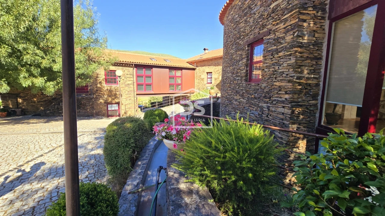 Negócio para Venda em Vale da Amoreira Foto 67