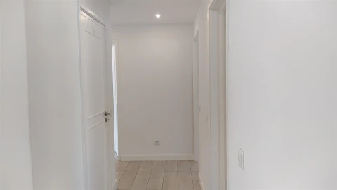 Apartamento T2 para Arrendamento em Cascais e Estoril