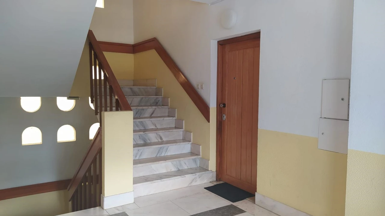 Apartamento T2 para Arrendamento em Cascais e Estoril Foto 2