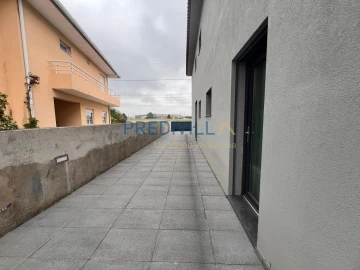 Moradia T4 para Venda em Touguinha e Touguinhó