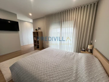 Moradia T4 para Venda em Touguinha e Touguinhó