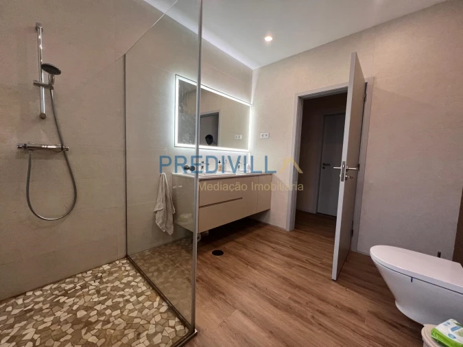 Moradia T4 para Venda em Touguinha e Touguinhó Foto 30