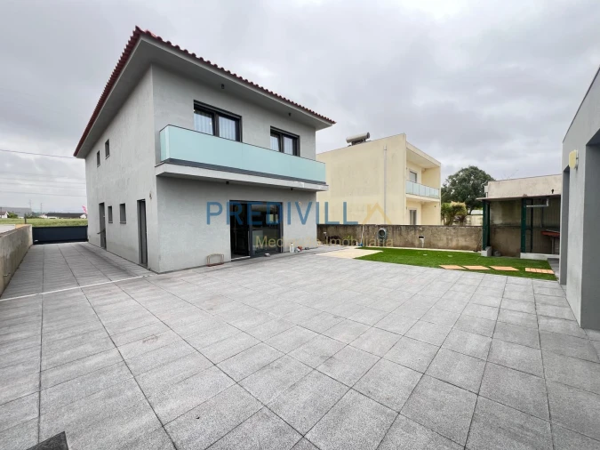 Moradia T4 para Venda em Touguinha e Touguinhó Foto 36