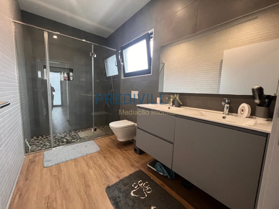 Moradia T4 para Venda em Touguinha e Touguinhó Foto 17