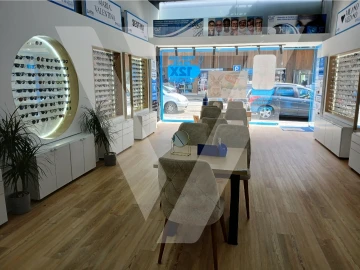 Loja para Trespasse em Mafamude e Vilar do Paraíso