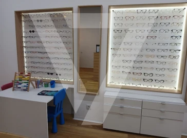 Loja para Trespasse em Mafamude e Vilar do Paraíso