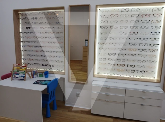 Loja para Trespasse em Mafamude e Vilar do Paraíso Foto 9