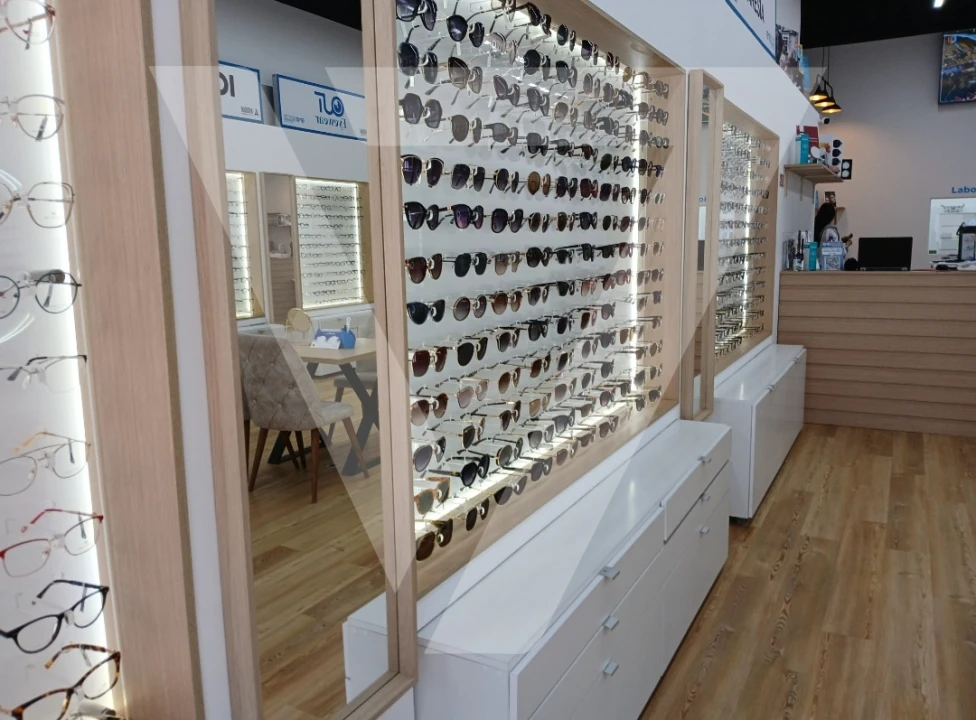 Loja para Trespasse em Mafamude e Vilar do Paraíso Foto 3