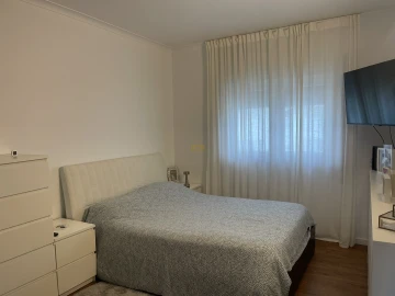 Moradia T4 para Venda em Canelas