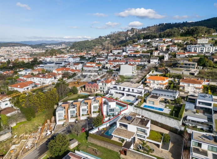 Moradia T3 para Venda em Nogueiró e Tenões Foto 33