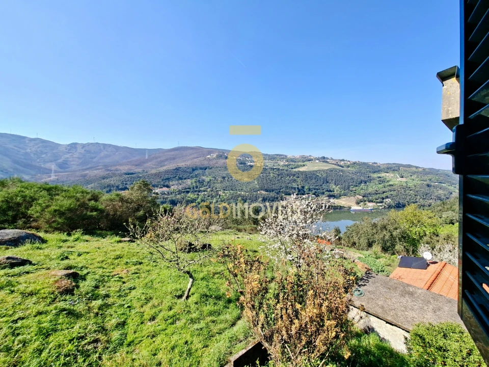 Moradia T4 para Venda em Santa Maria de Sardoura Foto 17