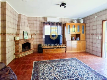 Moradia T4 para Venda em Santa Maria de Sardoura