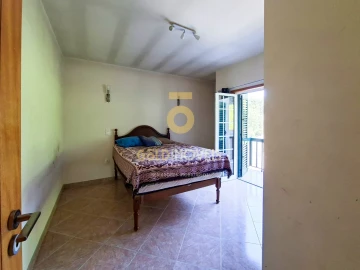 Moradia T4 para Venda em Santa Maria de Sardoura