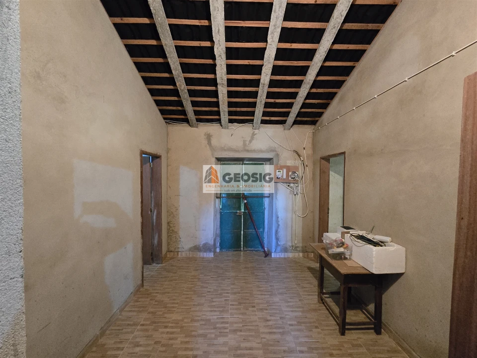 Quinta T2 para Venda em São Barnabe Foto 12