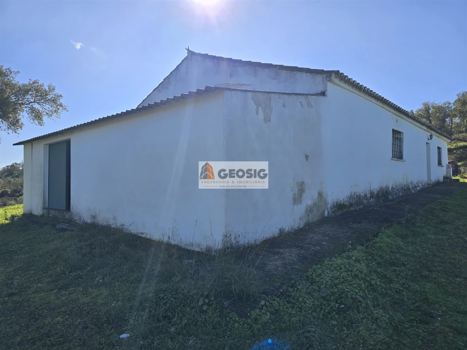 Quinta T2 para Venda em São Barnabe Foto 24