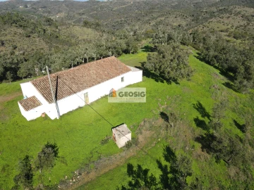 Quinta T2 para Venda em São Barnabe